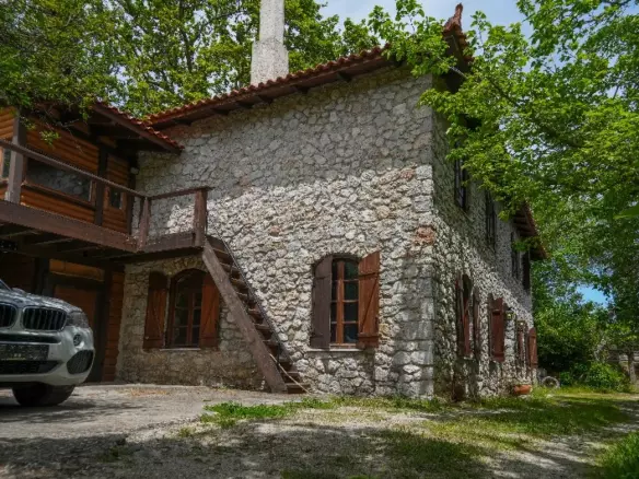 Central Greece Parnassos Villa 250 M2 4 Bedrooms 3 Bathrooms On A Plot Of 15 Acres