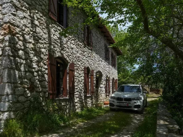 Central Greece Parnassos Villa 250 M2 4 Bedrooms 3 Bathrooms On A Plot Of 15 Acres