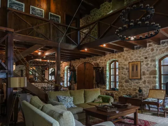 Central Greece Parnassos Villa 250 M2 4 Bedrooms 3 Bathrooms On A Plot Of 15 Acres