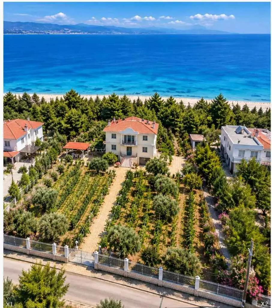 4-bedroom Villa In Kassandra, Greece (288 M²)