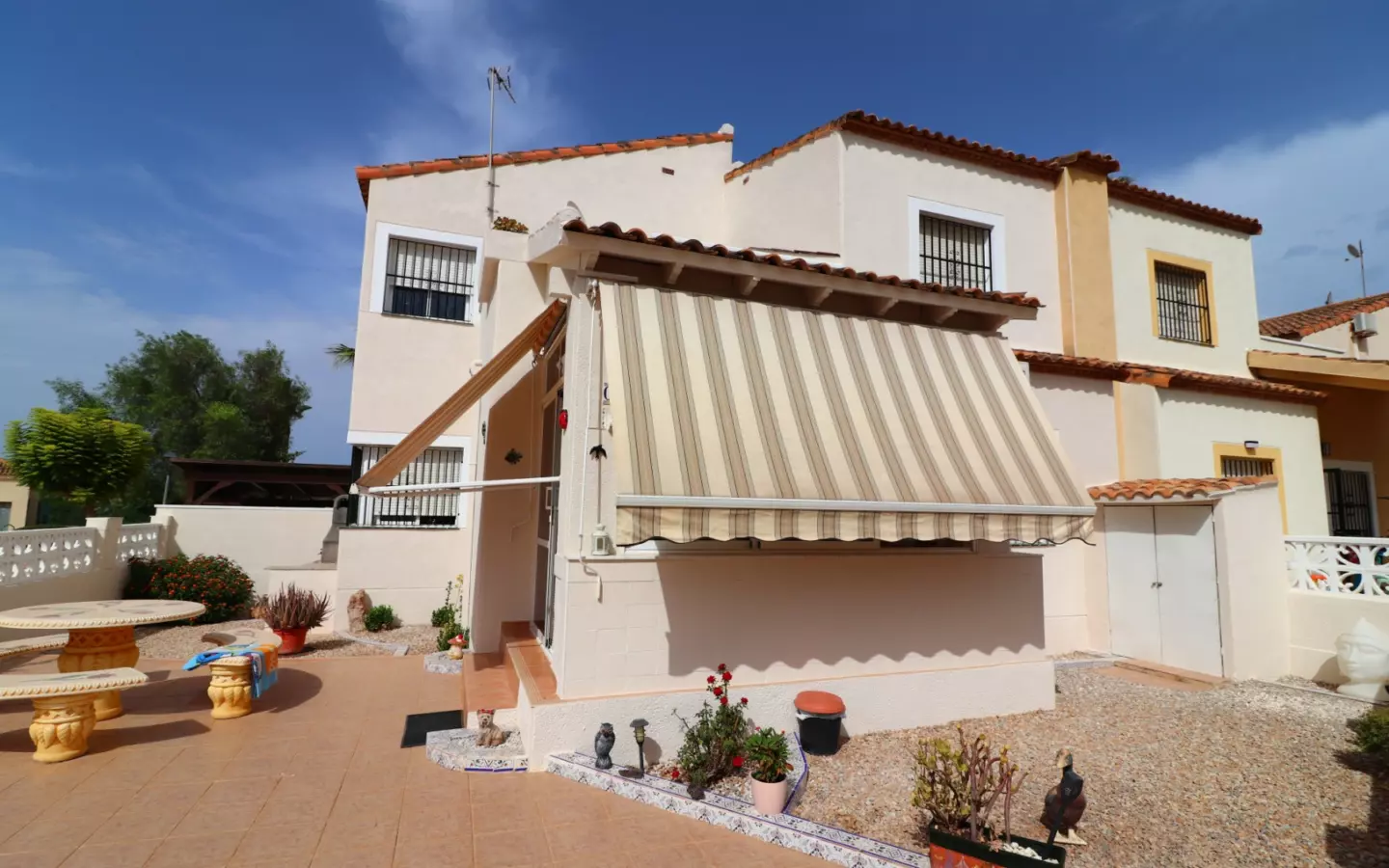 2-bedroom Property In Algorfa, Spain (93 M²)