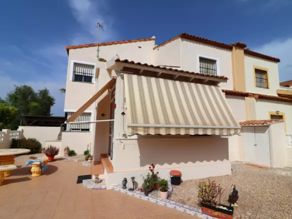 2-bedroom Property In Algorfa, Spain (93 M²)