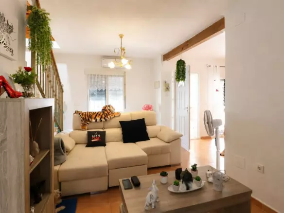 2-bedroom Property In Algorfa, Spain (93 M²)