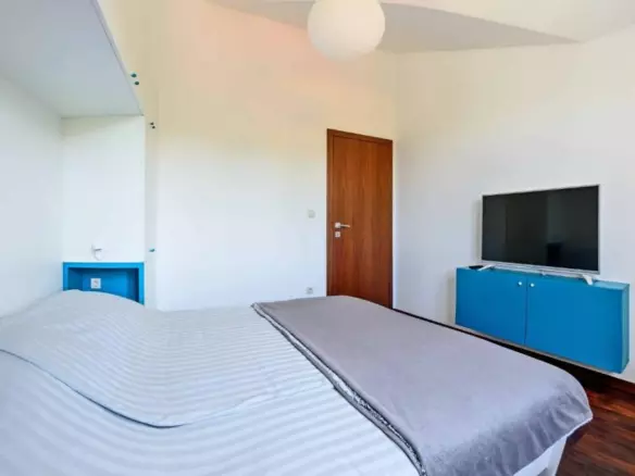 4-bedroom Apartment In Malinska, Croatia (118 M²)
