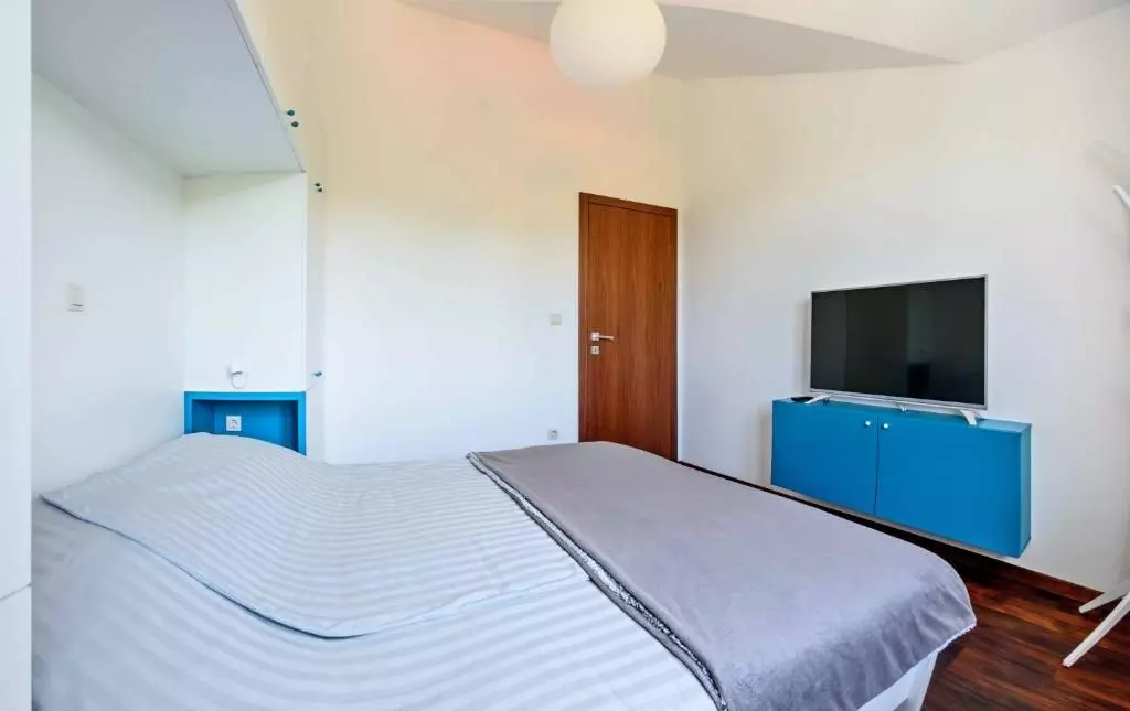 4-bedroom Apartment In Malinska, Croatia (118 M²)