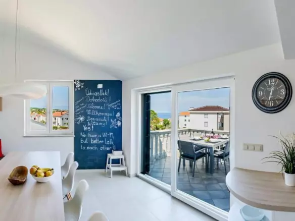 4-bedroom Apartment In Malinska, Croatia (118 M²)