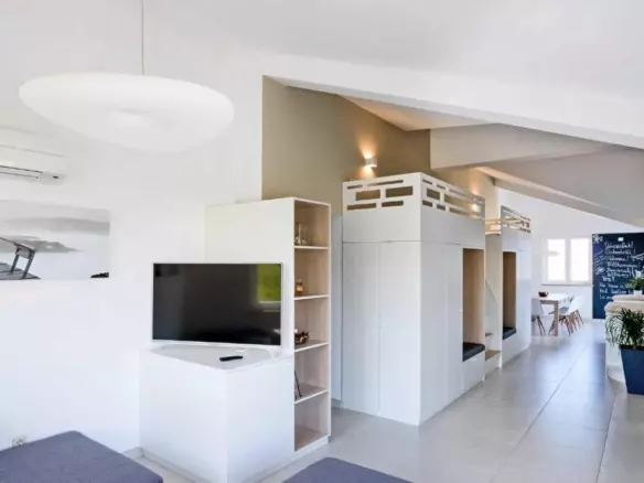 4-bedroom Apartment In Malinska, Croatia (118 M²)