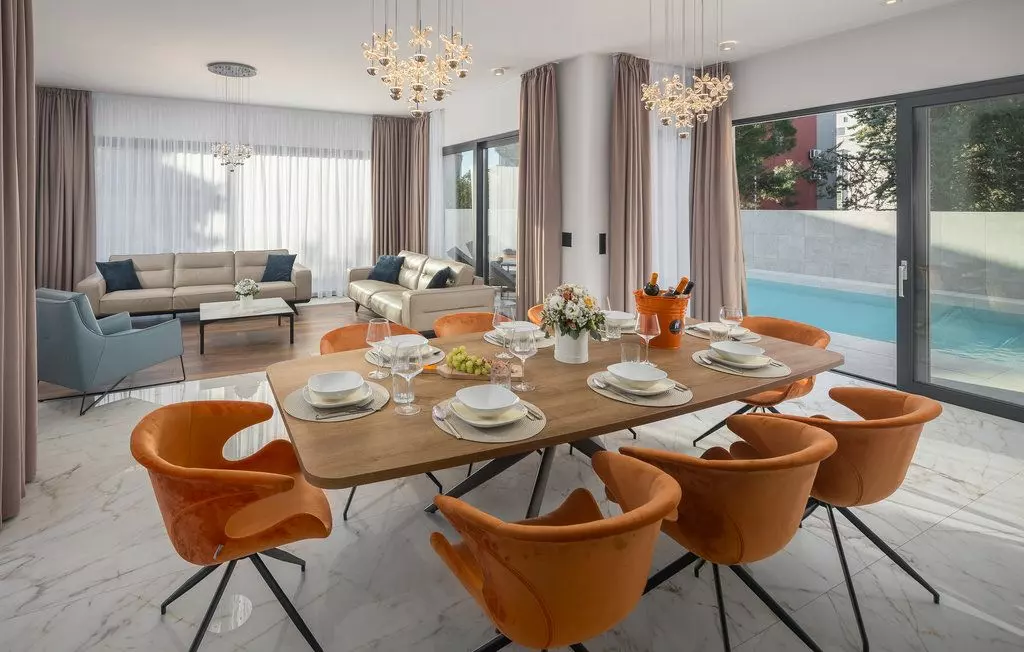 4-bedroom Villa In Umag, Croatia (250 M²)