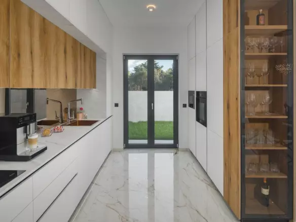 4-bedroom Villa In Umag, Croatia (250 M²)