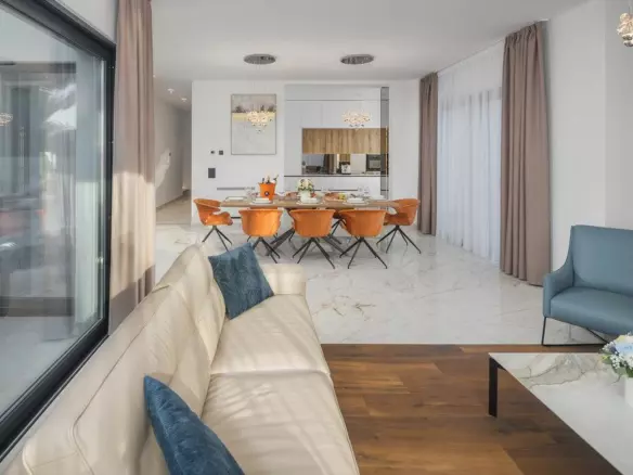 4-bedroom Villa In Umag, Croatia (250 M²)