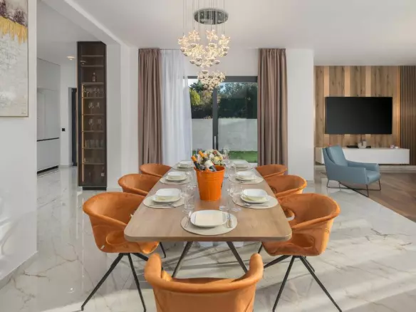 4-bedroom Villa In Umag, Croatia (250 M²)