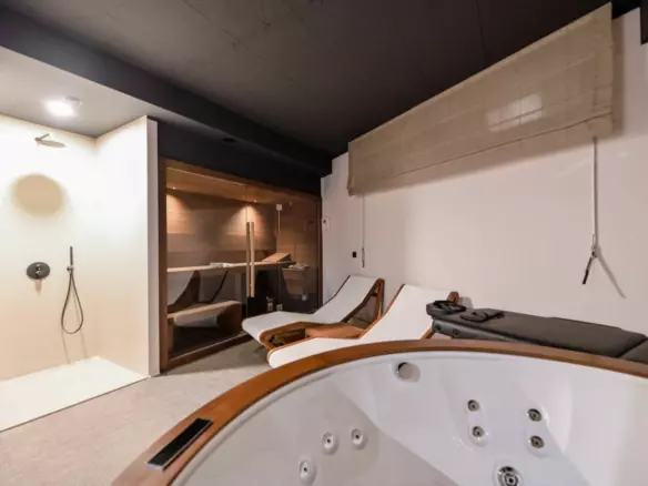 5-bedroom Villa In Mošćenice, Croatia (560 M²)