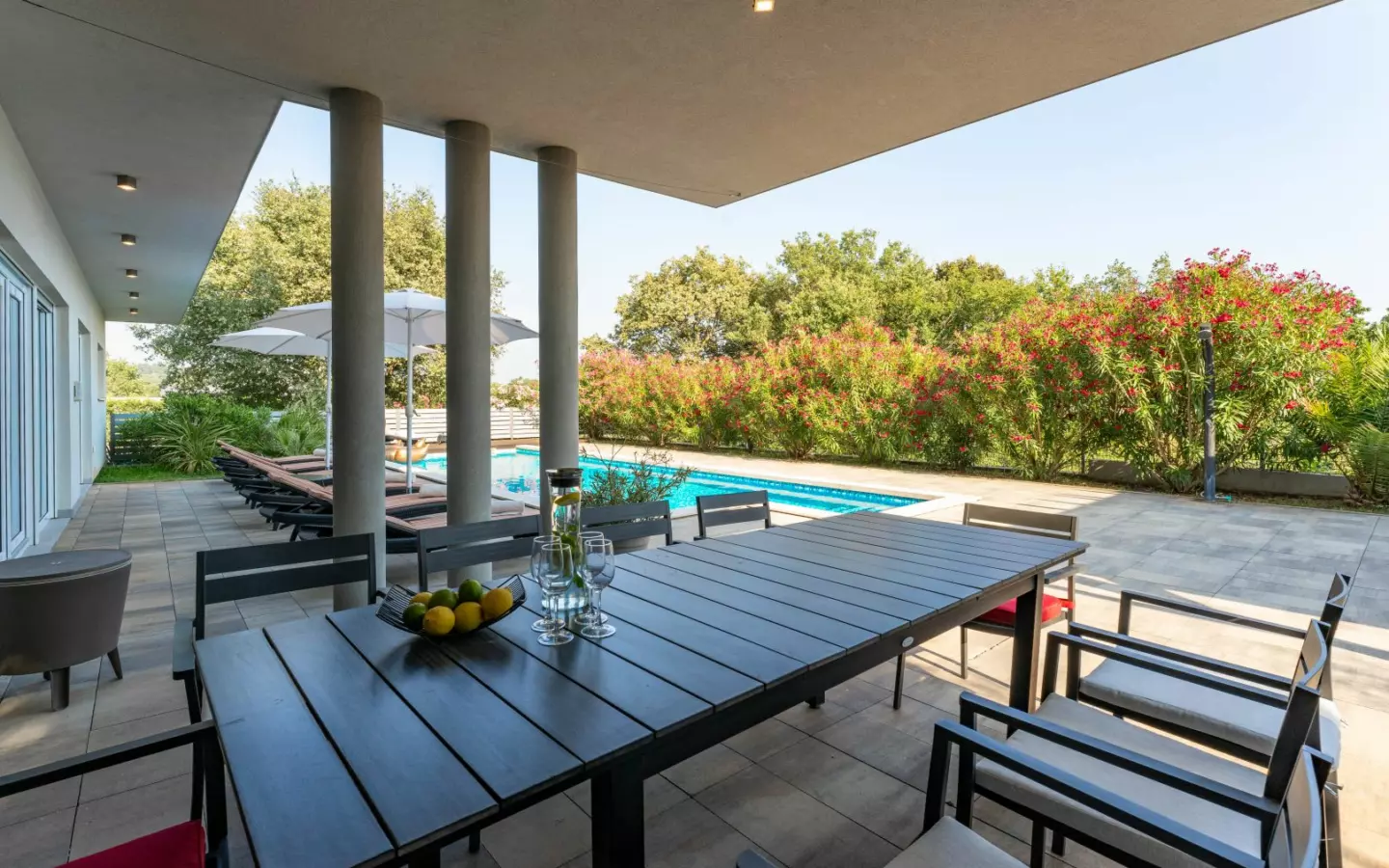 5-bedroom Villa In Medulin, Croatia (330 M²)