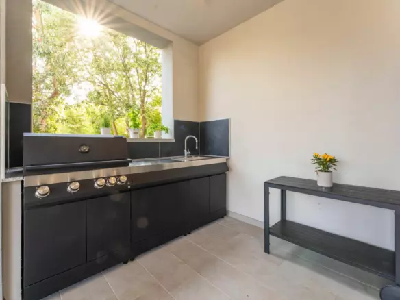 5-bedroom Villa In Medulin, Croatia (330 M²)