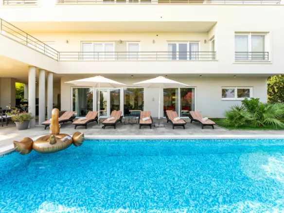 5-bedroom Villa In Medulin, Croatia (330 M²)