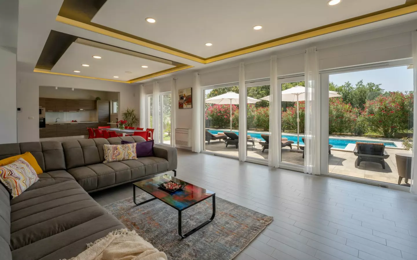 5-bedroom Villa In Medulin, Croatia (330 M²)