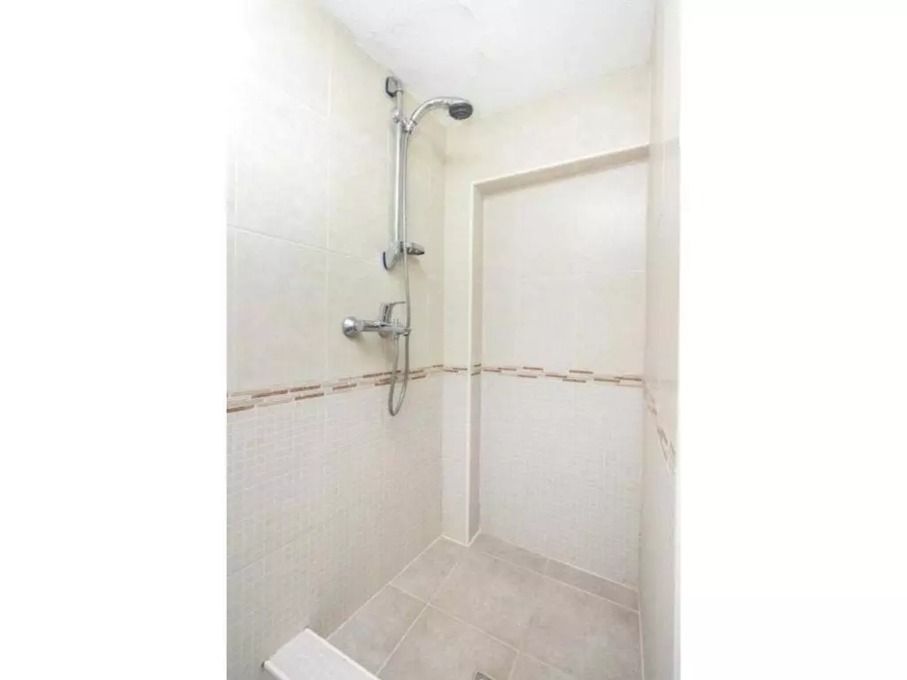 3-bedroom Apartment In Primošten, Croatia (85 M²)