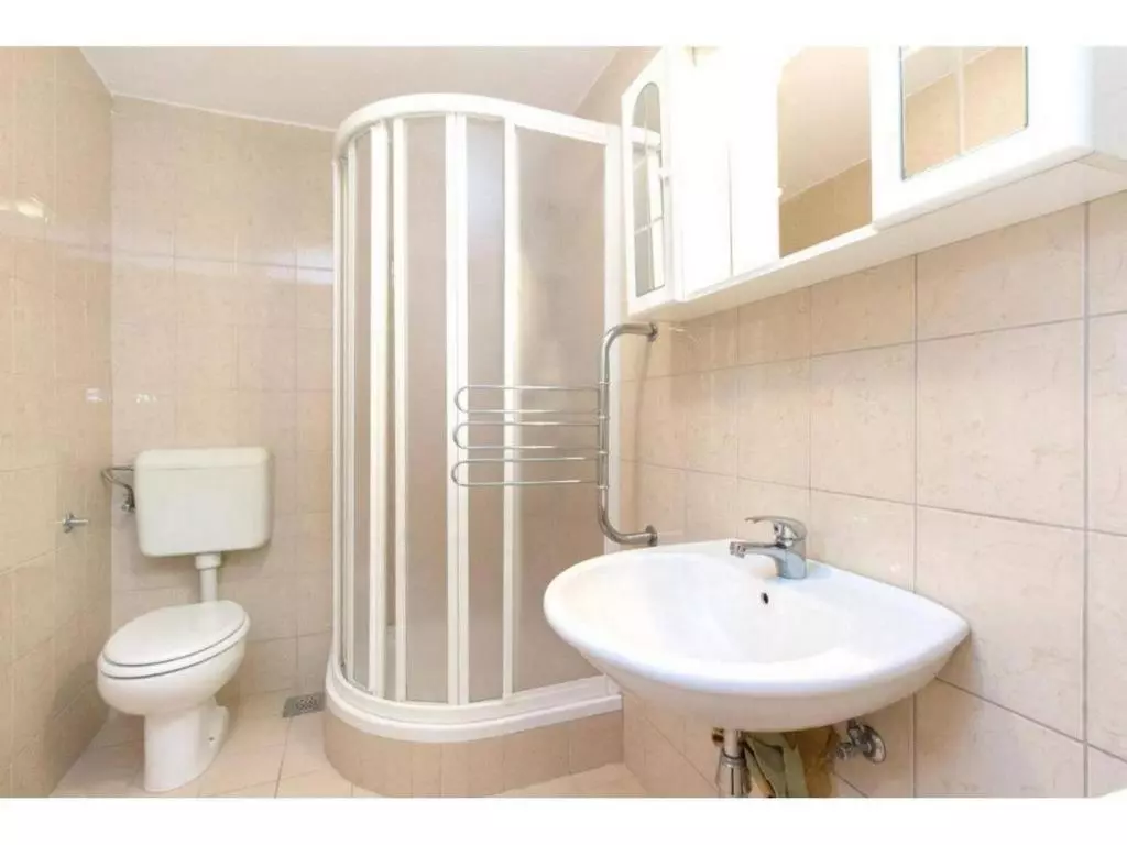 3-bedroom Apartment In Primošten, Croatia (85 M²)