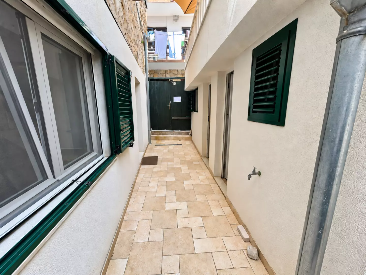 3-bedroom Apartment In Primošten, Croatia (85 M²)