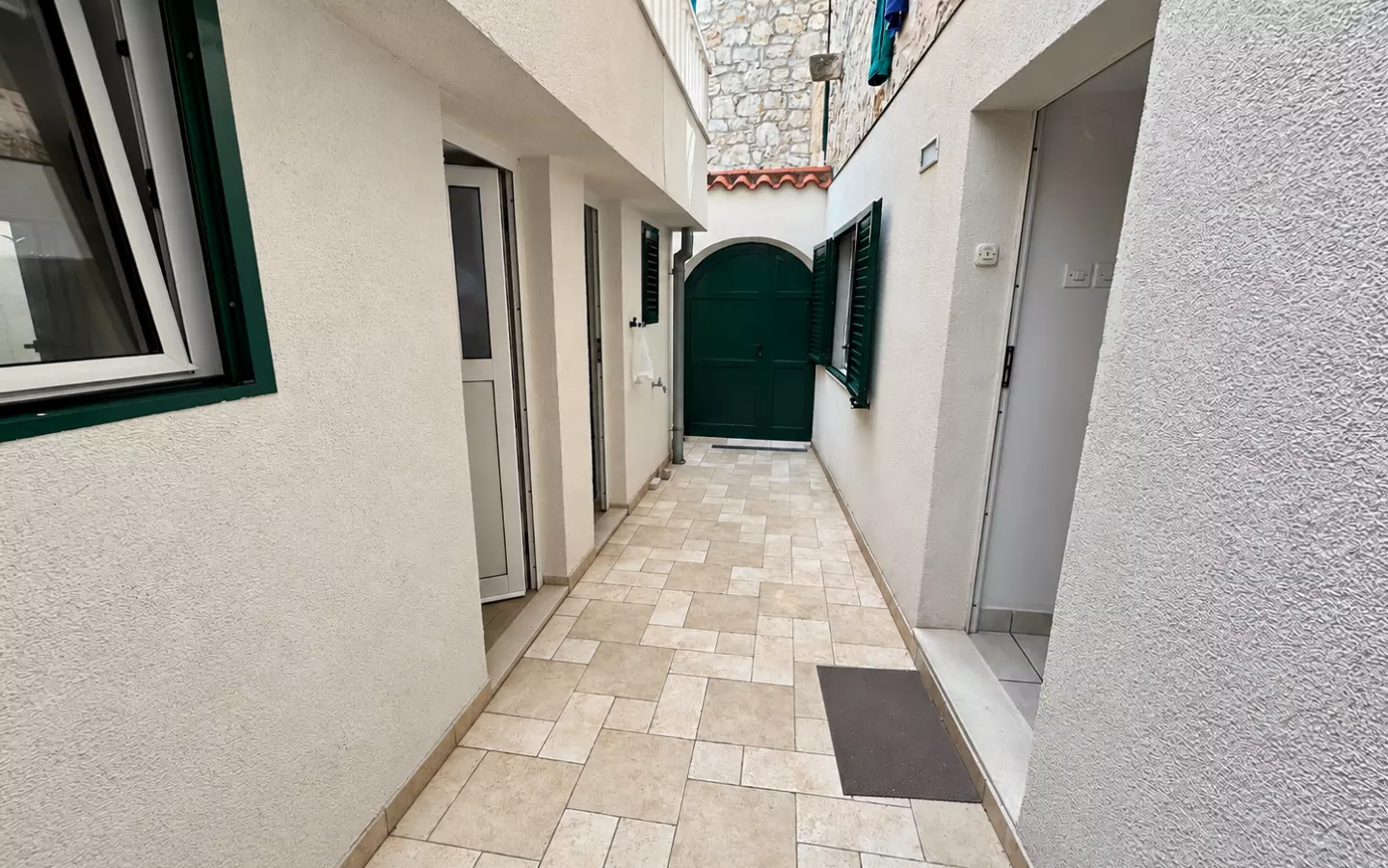 3-bedroom Apartment In Primošten, Croatia (85 M²)