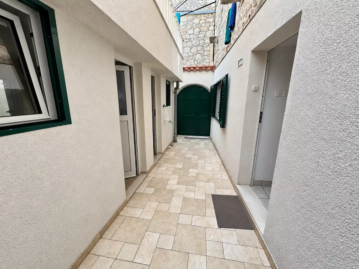 3-bedroom Apartment In Primošten, Croatia (85 M²)