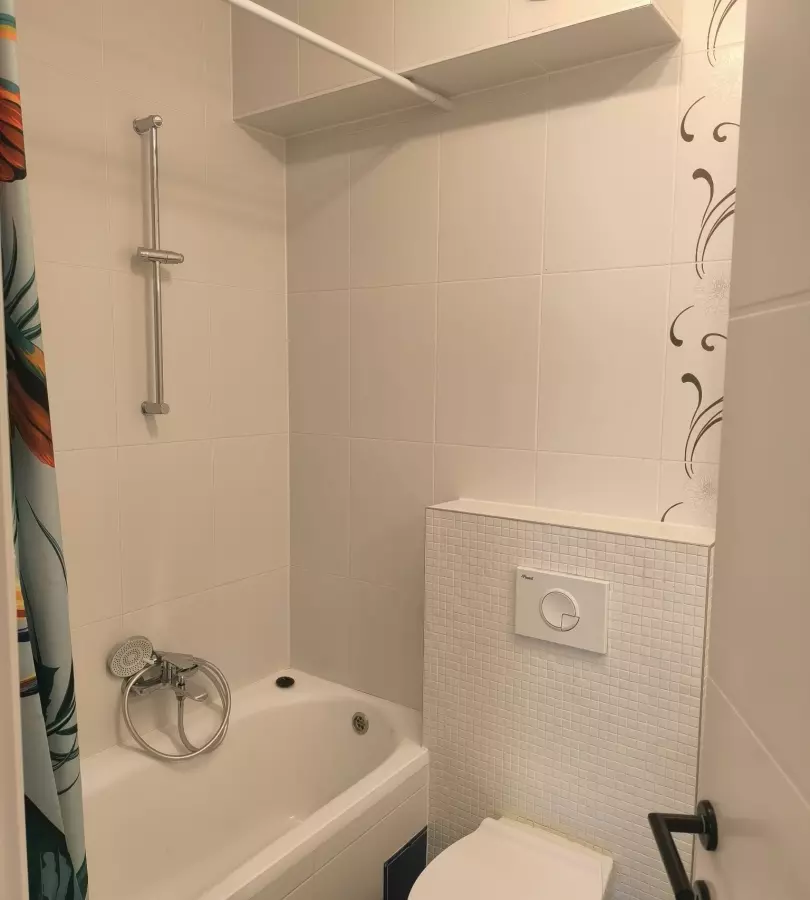 3-bedroom Apartment In Monvidal, Croatia (77 M²)