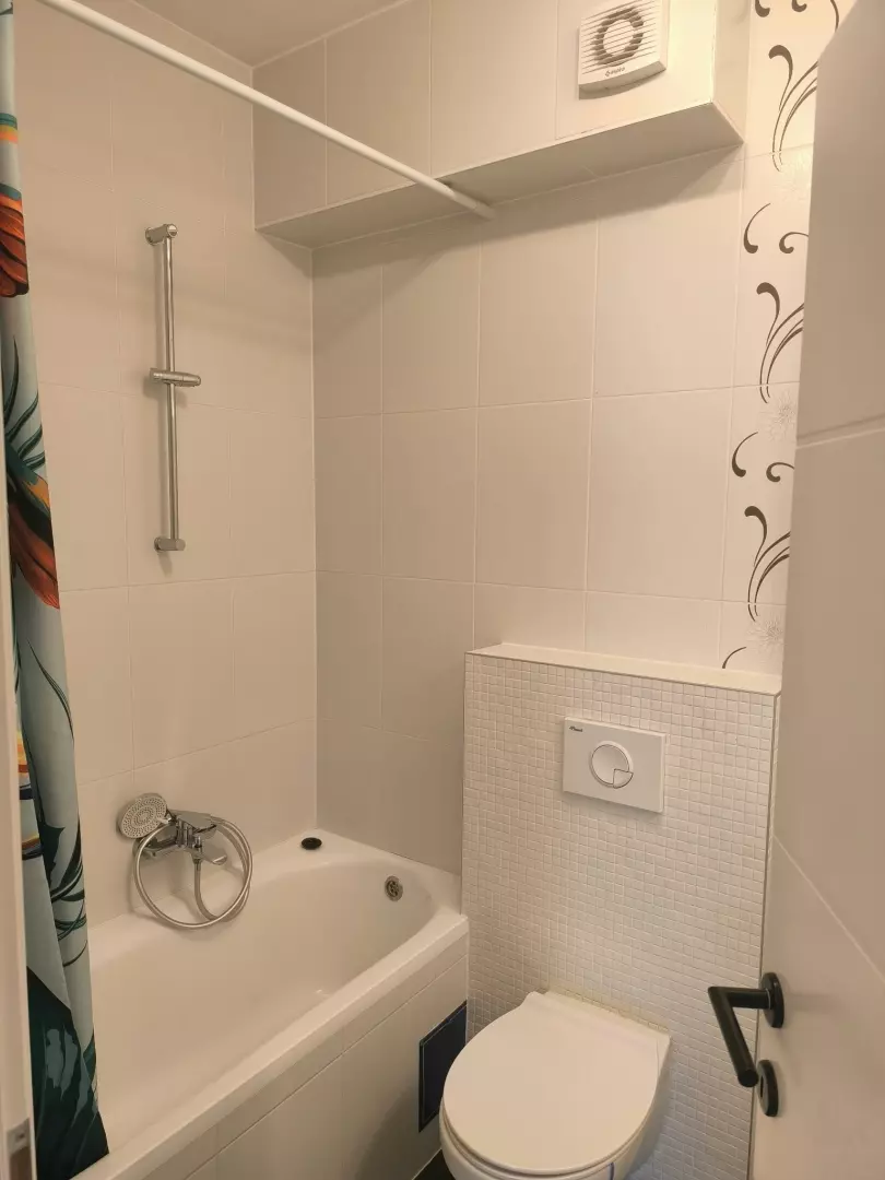 3-bedroom Apartment In Monvidal, Croatia (77 M²)