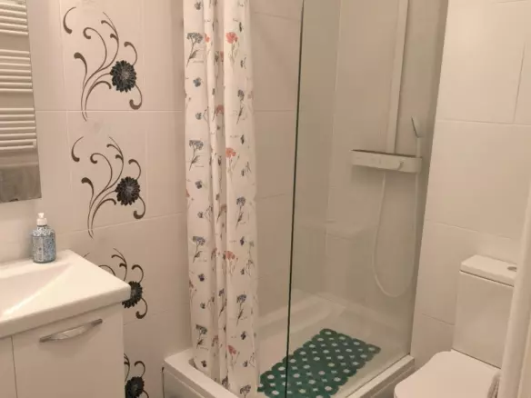 3-bedroom Apartment In Monvidal, Croatia (77 M²)