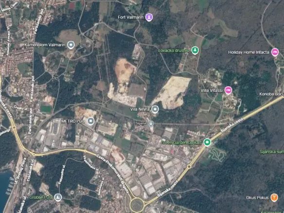 Land In Šijana, Croatia (10.000 M²)