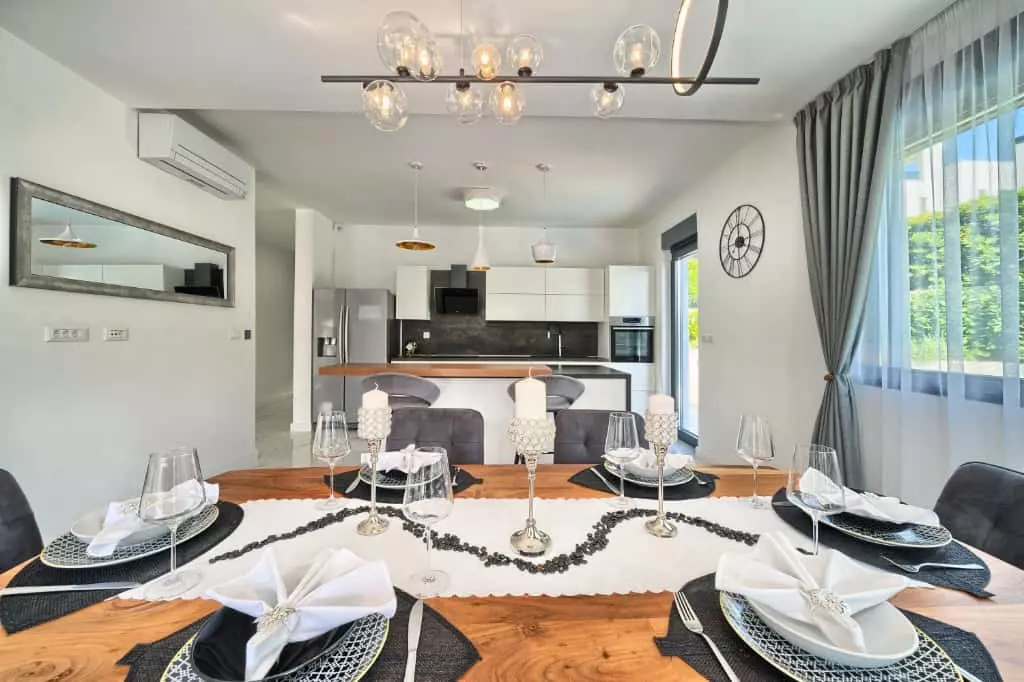 3-bedroom Villa In Strožanac, Croatia (325,89 M²)