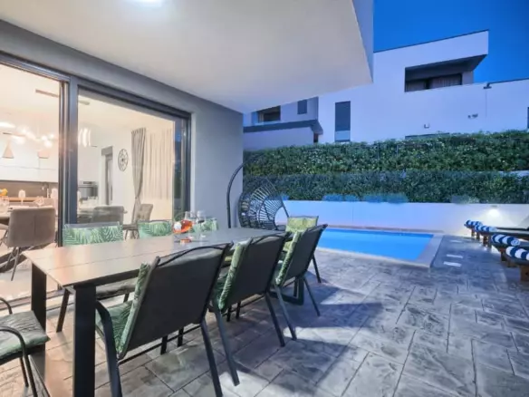3-bedroom Villa In Strožanac, Croatia (325,89 M²)