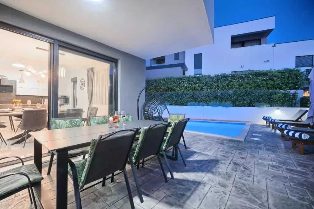 3-bedroom Villa In Strožanac, Croatia (325,89 M²)