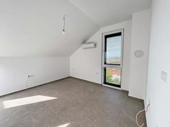 2-bedroom Apartment In Rogoznica, Croatia (54,58 M²)