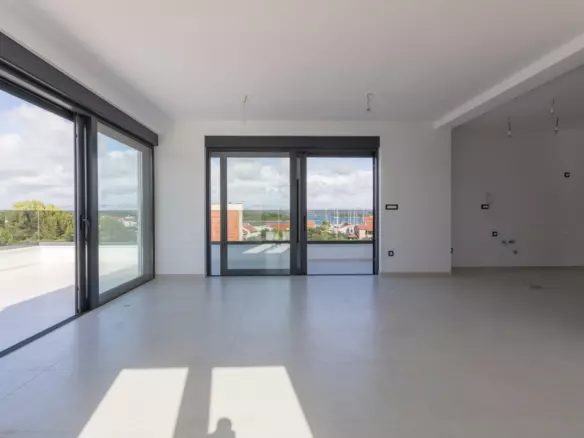 3-bedroom Apartment In Murter, Croatia (103,93 M²)