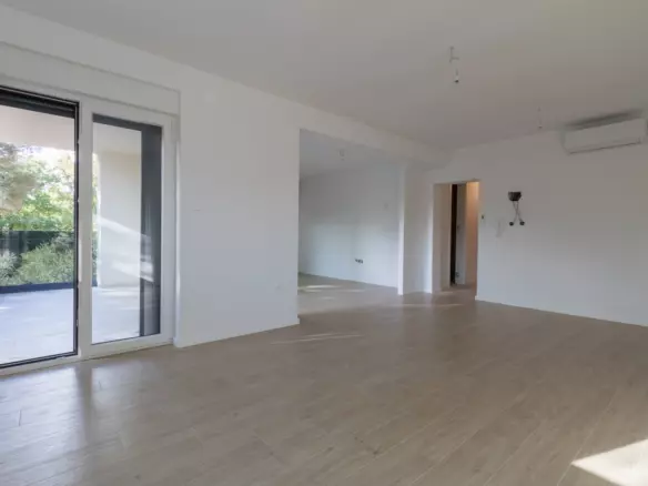 2-bedroom Apartment In Pakoštane, Croatia (91,6 M²)