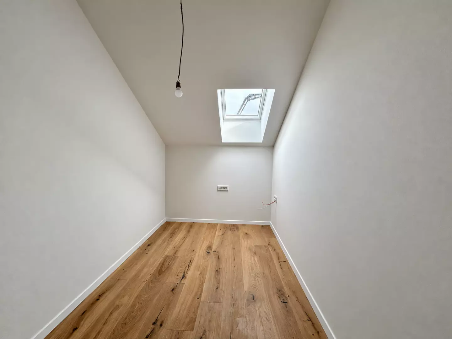 original_1791793977_minimalist-attic-room-with-skylight-55a46a 2-bedroom Apartment In Rogoznica, Croatia (54,58 M²)