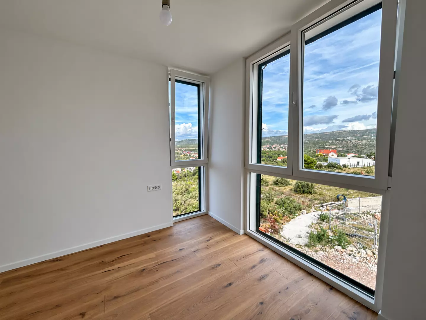 original_1791795344_minimal-room-with-scenic-corner-windows-ddcbc9 2-bedroom Apartment In Rogoznica, Croatia (59,7 M²)