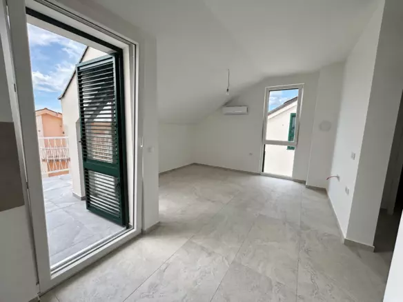 2-bedroom Apartment In Rogoznica, Croatia (54,58 M²)