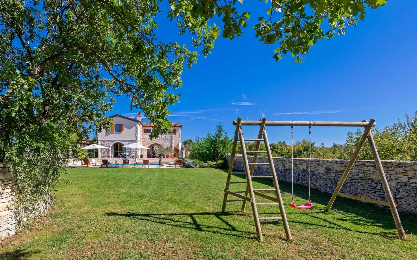 4-bedroom Detached House In Svetvinčenat, Croatia (279 M²)
