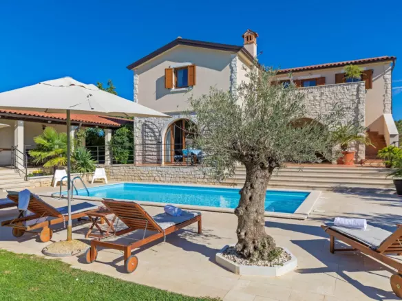 4-bedroom Detached House In Svetvinčenat, Croatia (279 M²)