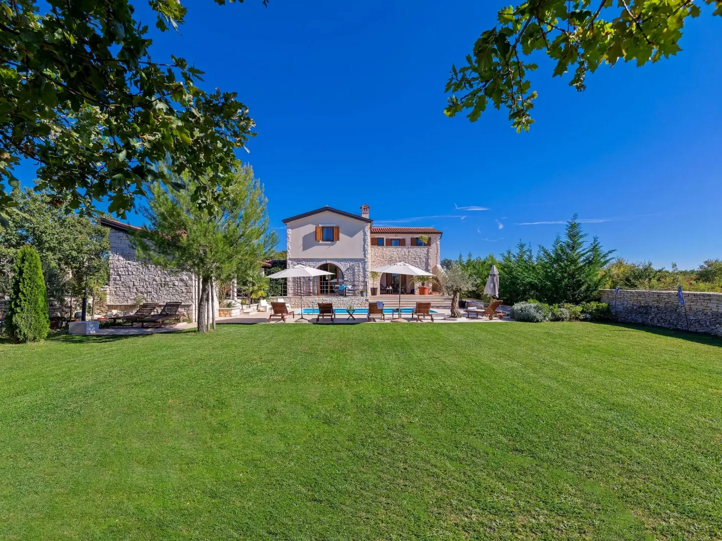 4-bedroom Detached House In Svetvinčenat, Croatia (279 M²)