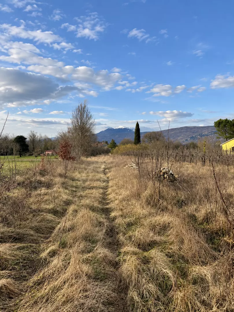 original_1791979365_seoski-put-prema-planinama-9f0a2c Land In Kršan, Croatia (1.000 M²)