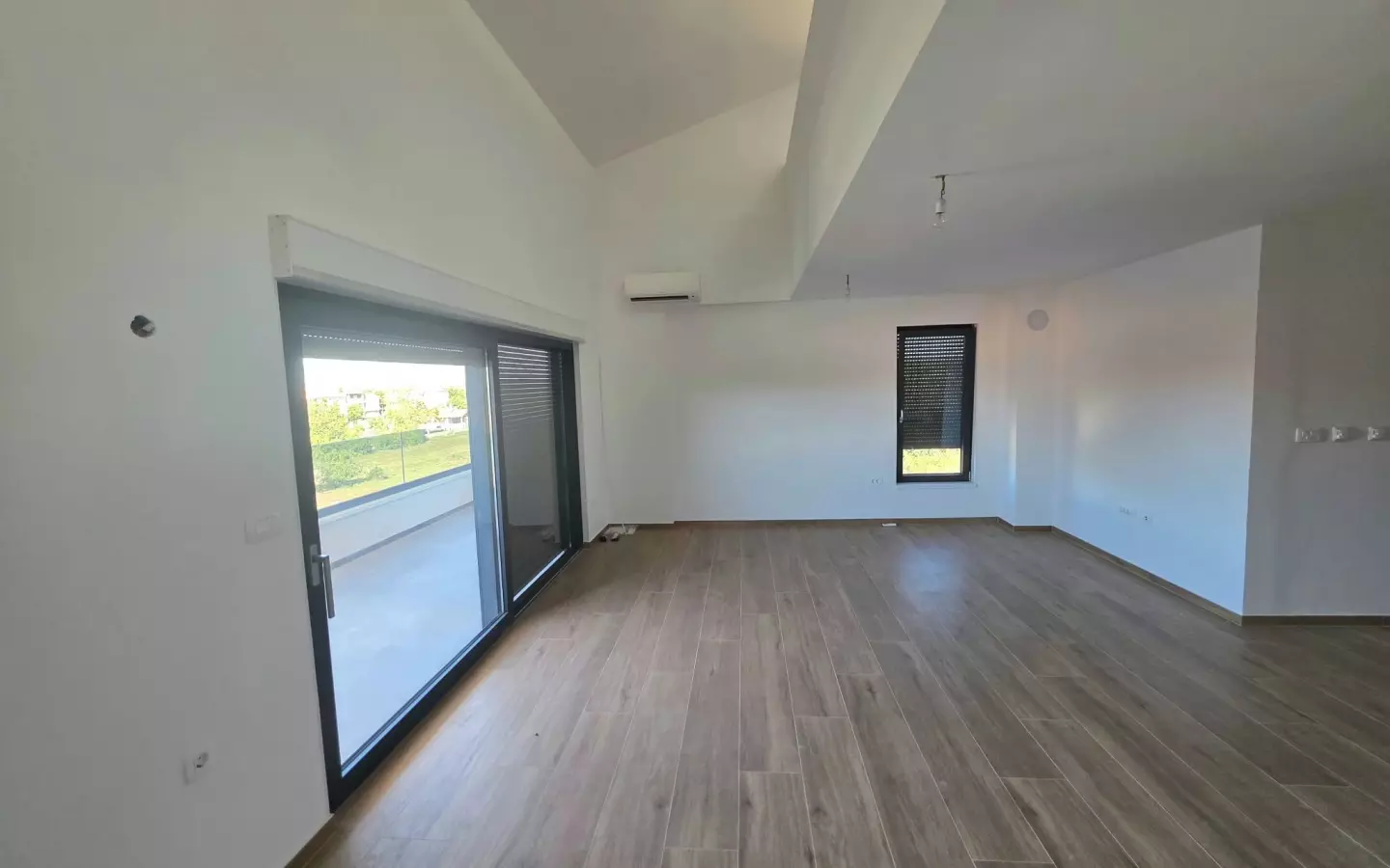 4-bedroom Apartment In Valbandon, Croatia (105 M²)