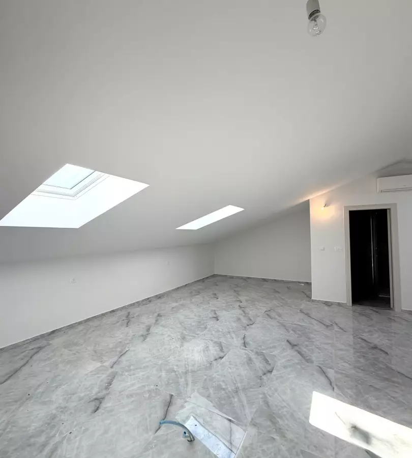 5-bedroom Apartment In Valbandon, Croatia (138,81 M²)
