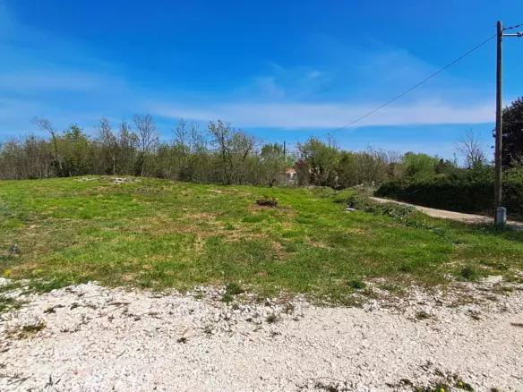 Land In Šegotići, Croatia (636 M²)