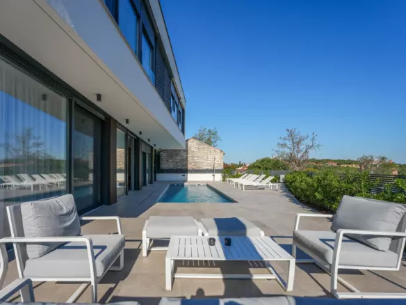4-bedroom Detached House In Rovinjsko Selo, Croatia (270 M²)
