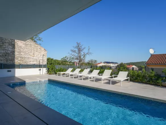 4-bedroom Detached House In Rovinjsko Selo, Croatia (270 M²)