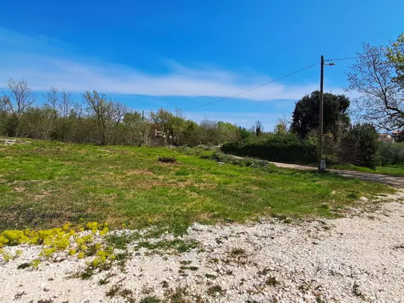 Land In Šegotići, Croatia (632 M²)