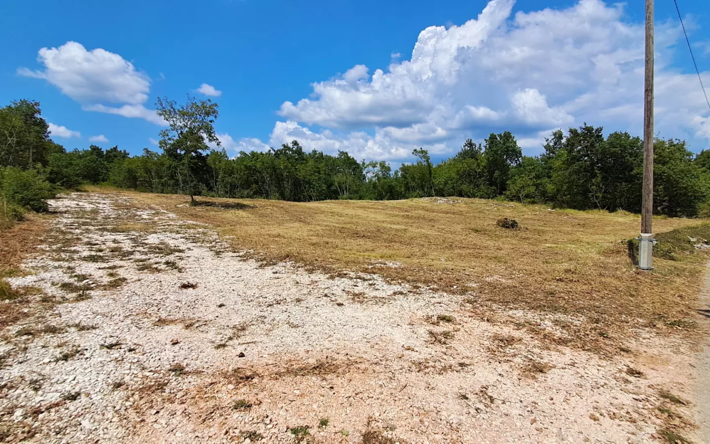 Land In Šegotići, Croatia (1.268 M²)