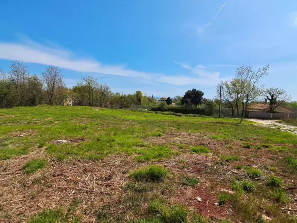 Land In Šegotići, Croatia (1.268 M²)